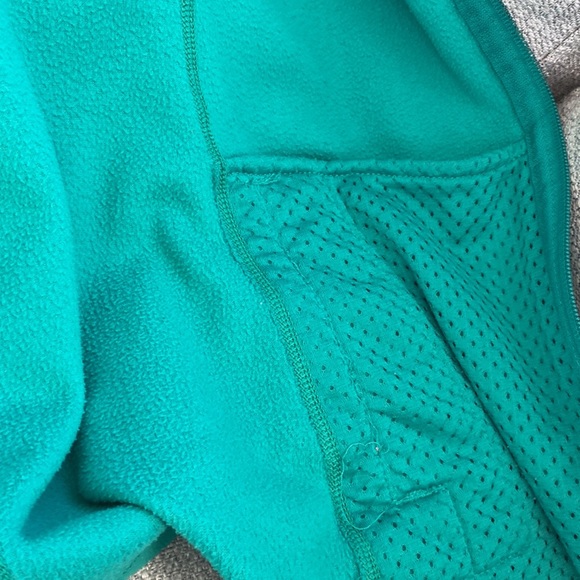 Patagonia lightweight jacket size M - Picture 7 of 8